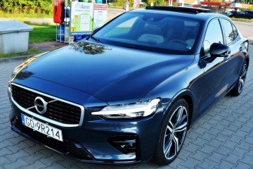 Mały przebieg, 4x4, R-Design-bardzo bogate wyposażenie