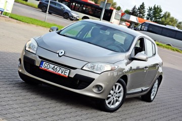 Polski Salon Klimatyzacja Czujniki parkowania tył Alufelgi