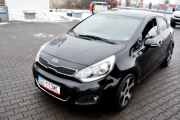 Szyberdach, Ledy, Czujniki parkowania, KeyLess Bluetooth